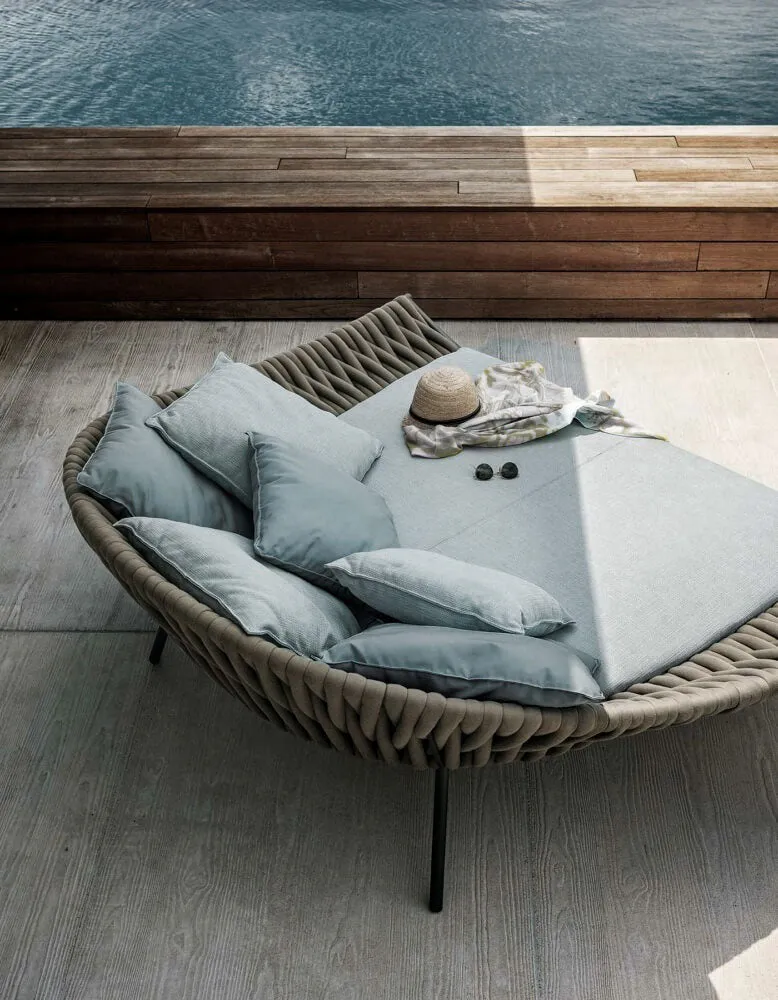 Arena Outdoor Day bed