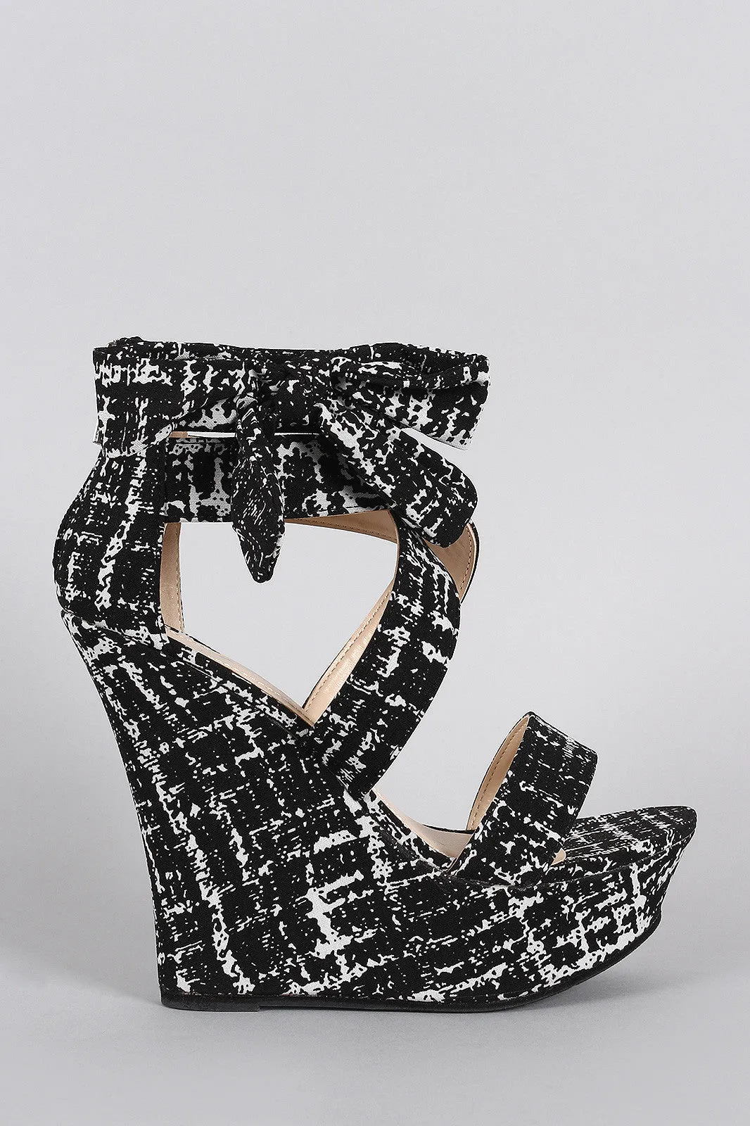 Bamboo Abstract Print Side Bow Crisscross Open Toe Platform Wedge