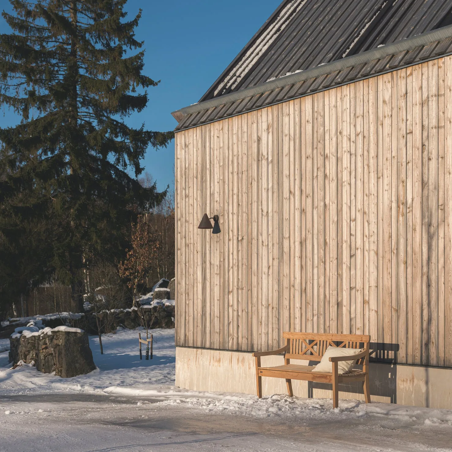 Drachmann Bench