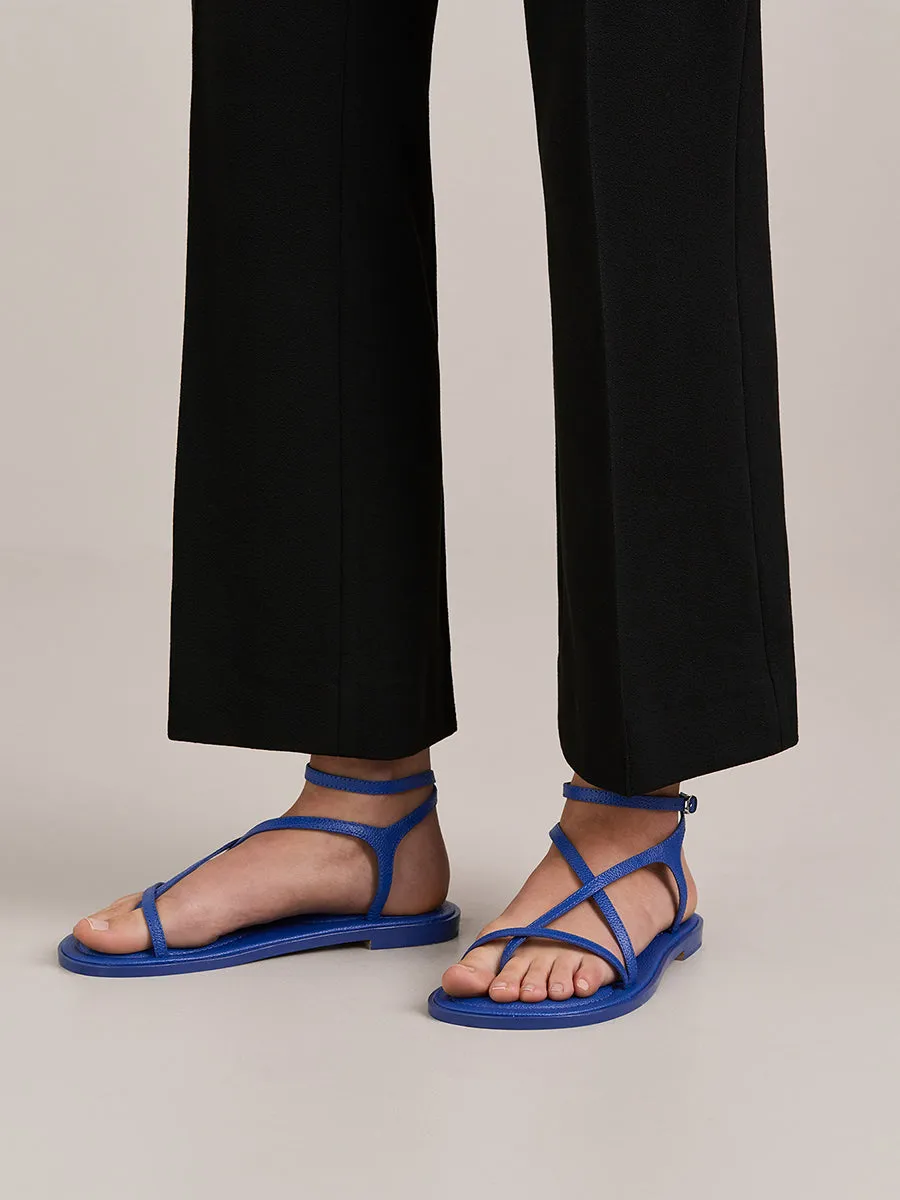 Edna Sandal in Lapis