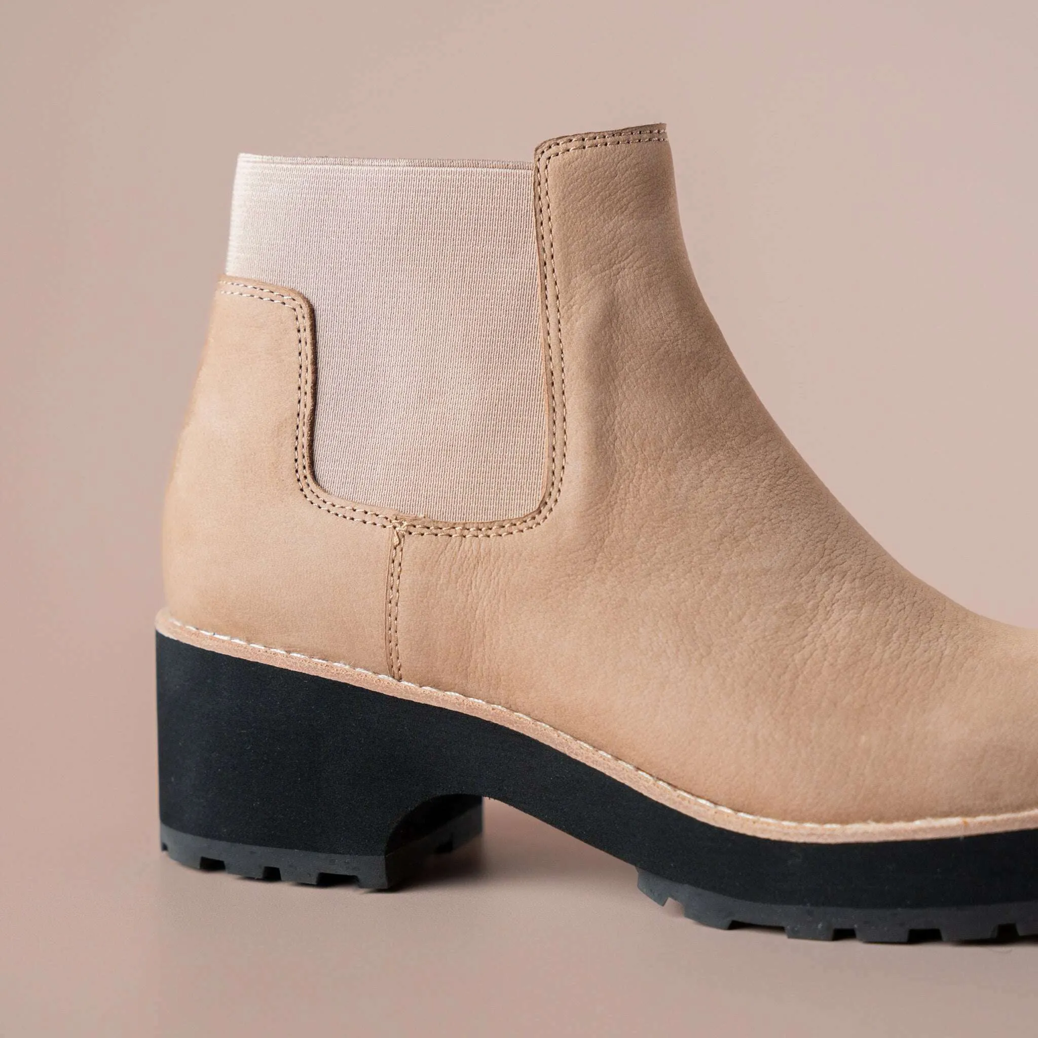 EILEEN FISHER - Jessa - Black Pebble Grain & Cashmere Tumbled Nubuck