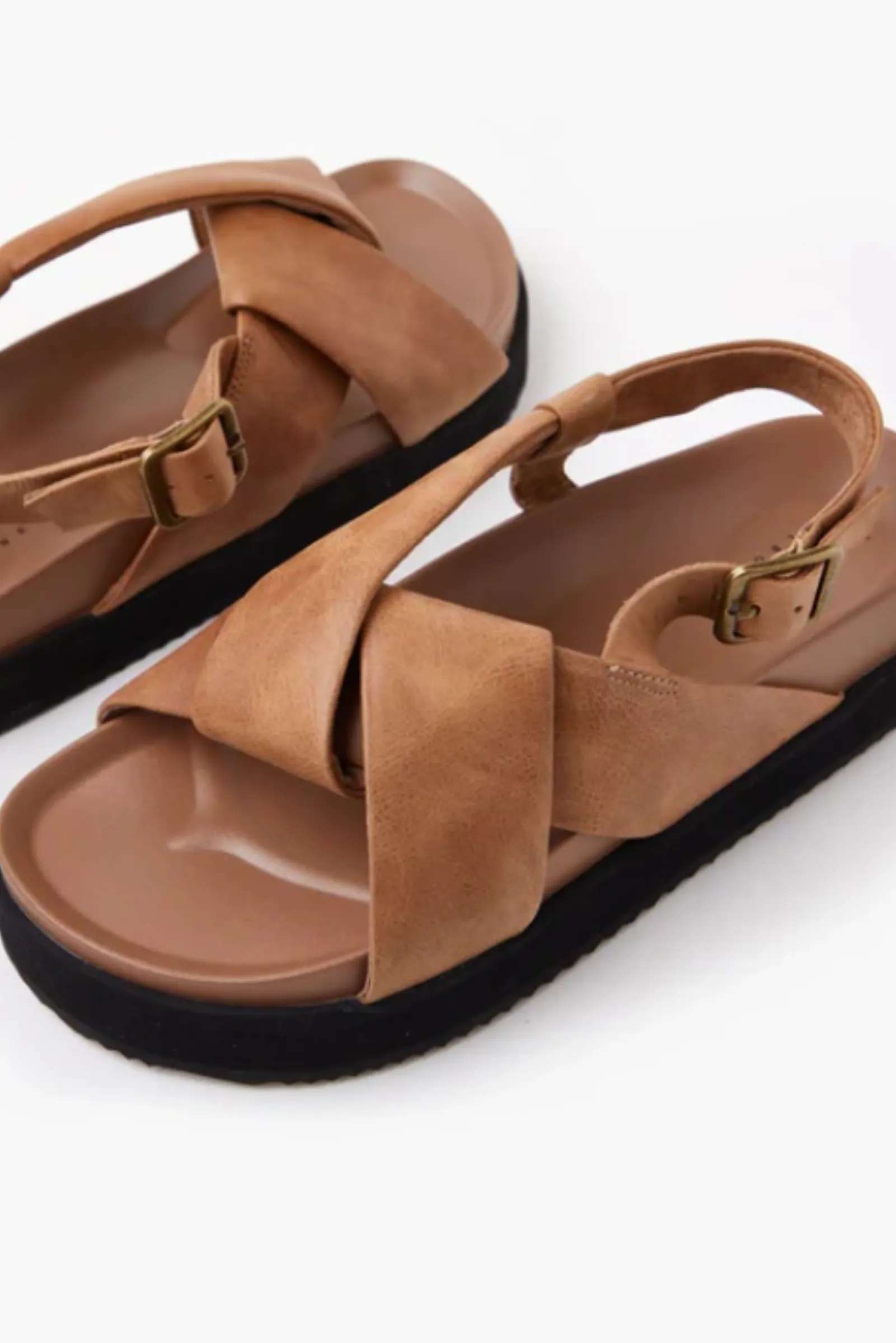 Maya Sandal - Tan