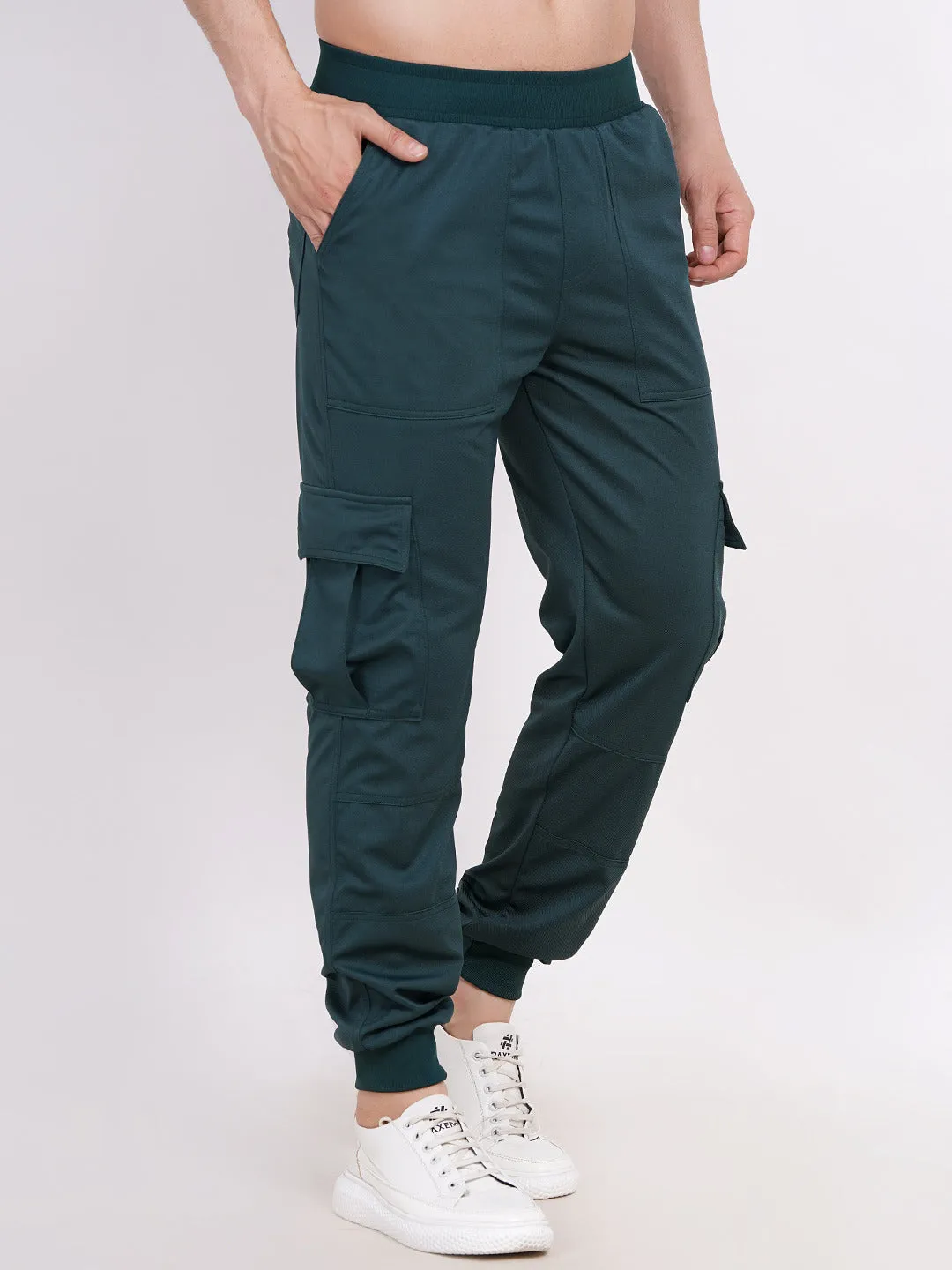 mens loose fit cargo pants