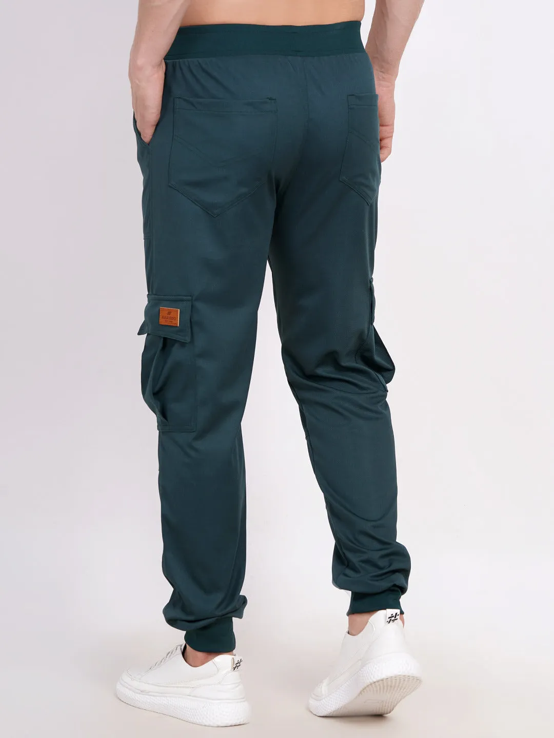 mens loose fit cargo pants