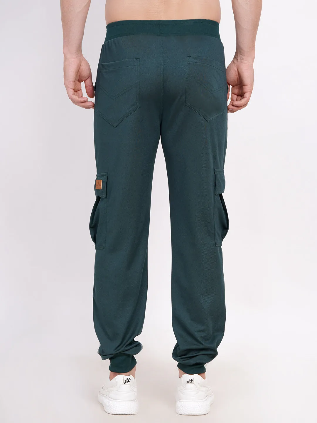 mens loose fit cargo pants