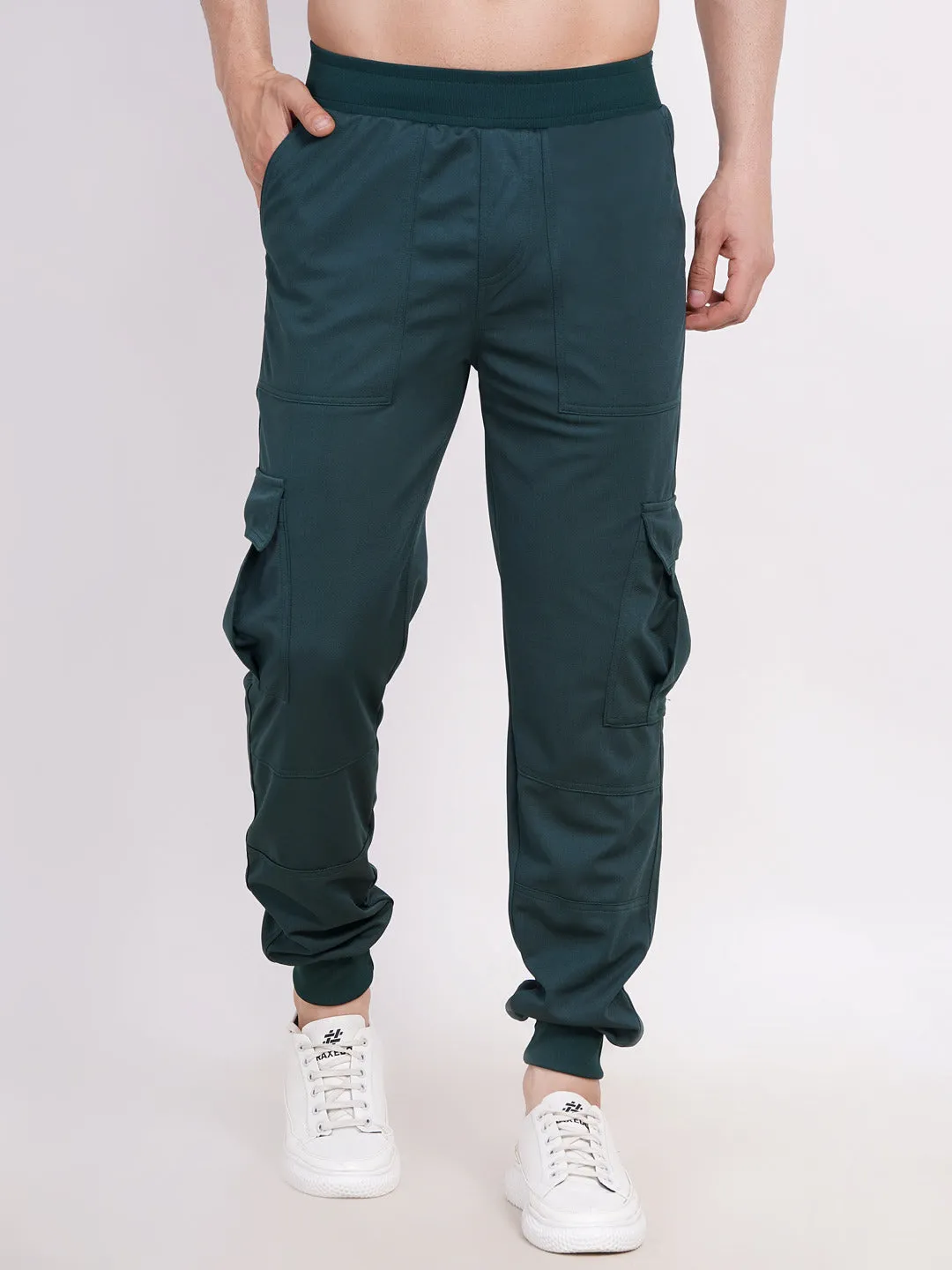 mens loose fit cargo pants