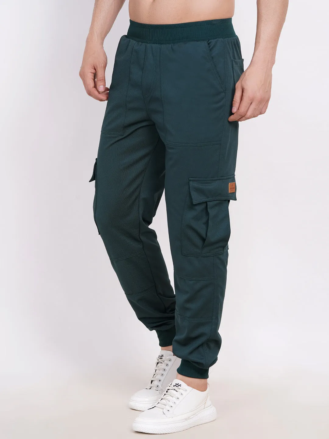 mens loose fit cargo pants