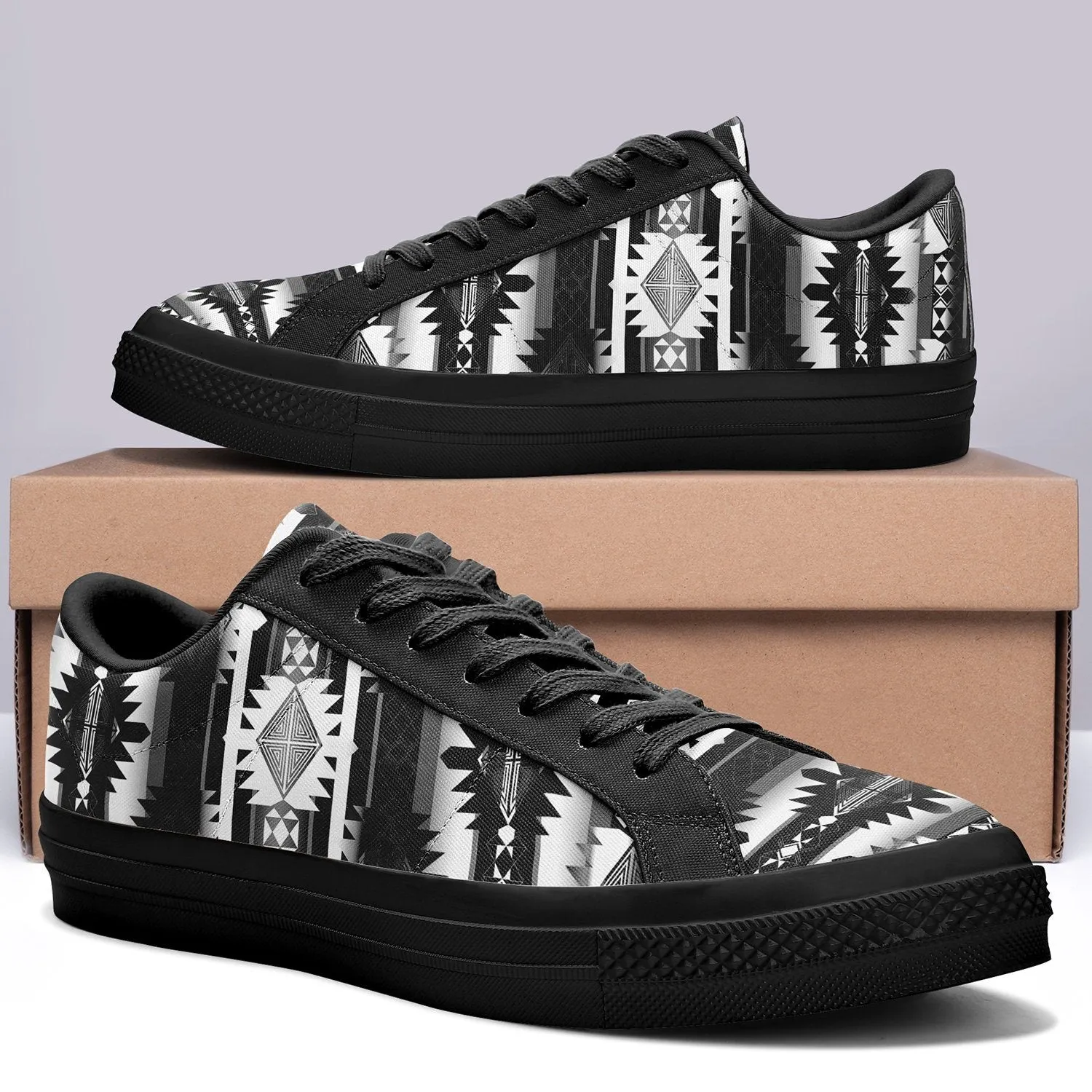 Okotoks Black and White Aapisi Low Top Canvas Shoes Black Sole