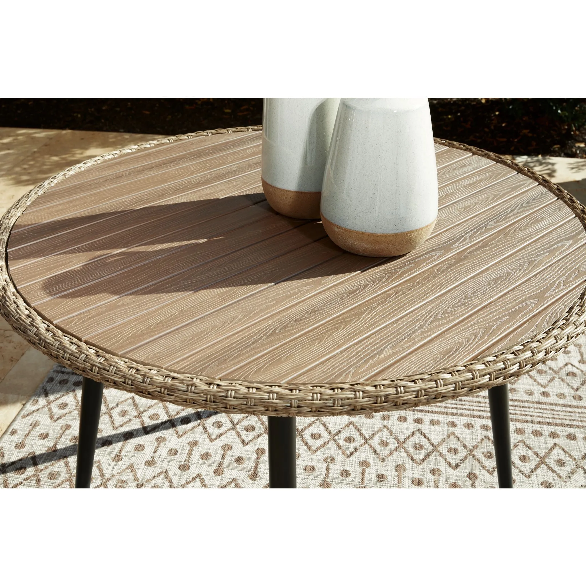 Outdoor Amaris Round Bar Table Brown/Black