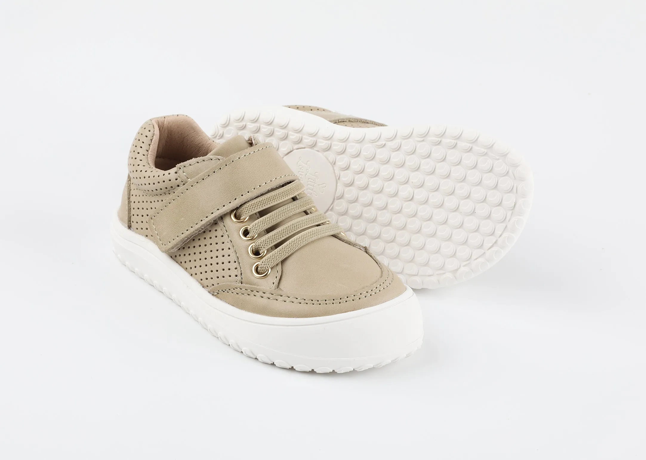 Play Perfect Beige Low Top {Premium Leather}