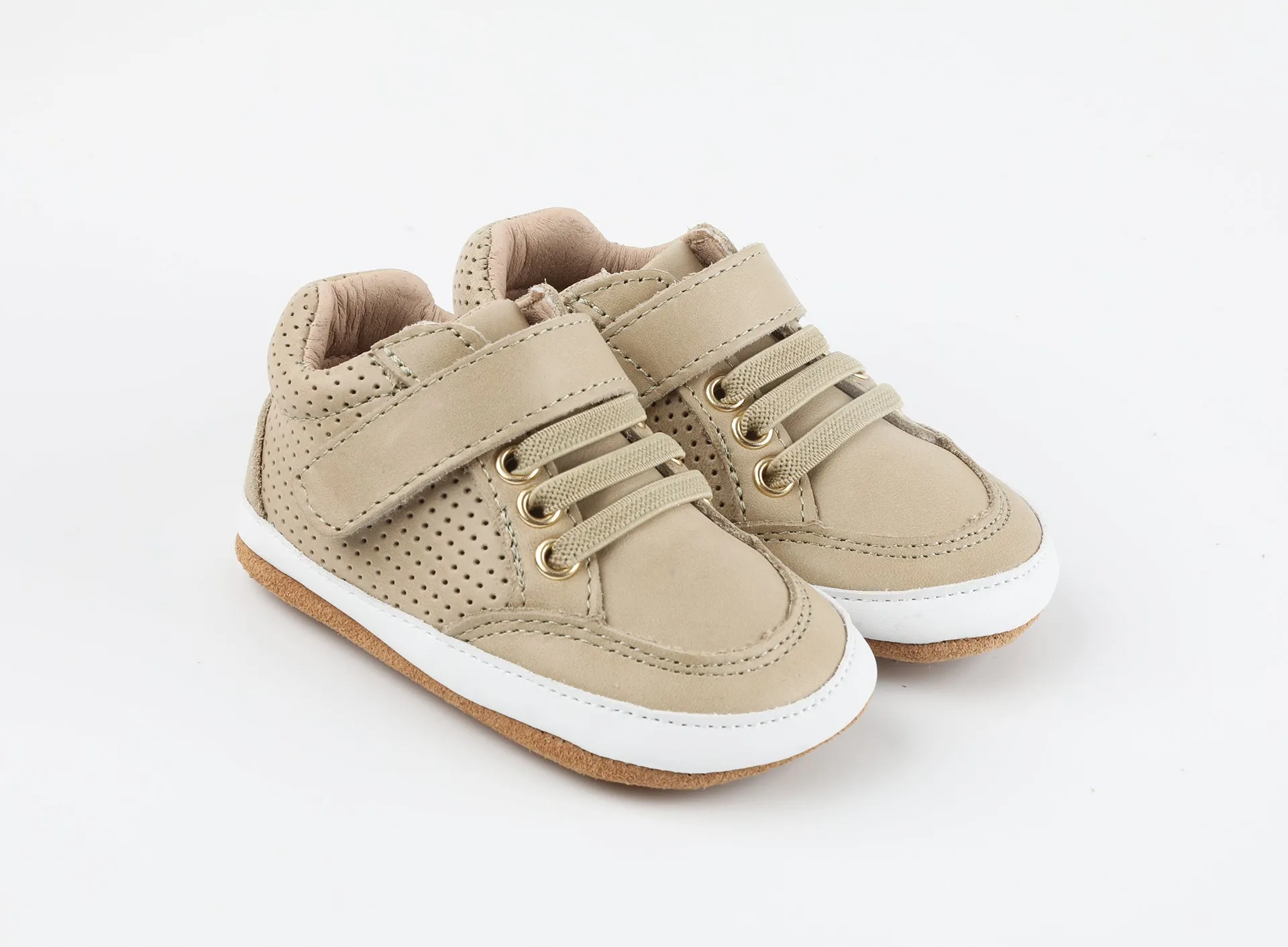 Play Perfect Beige Low Top {Premium Leather}