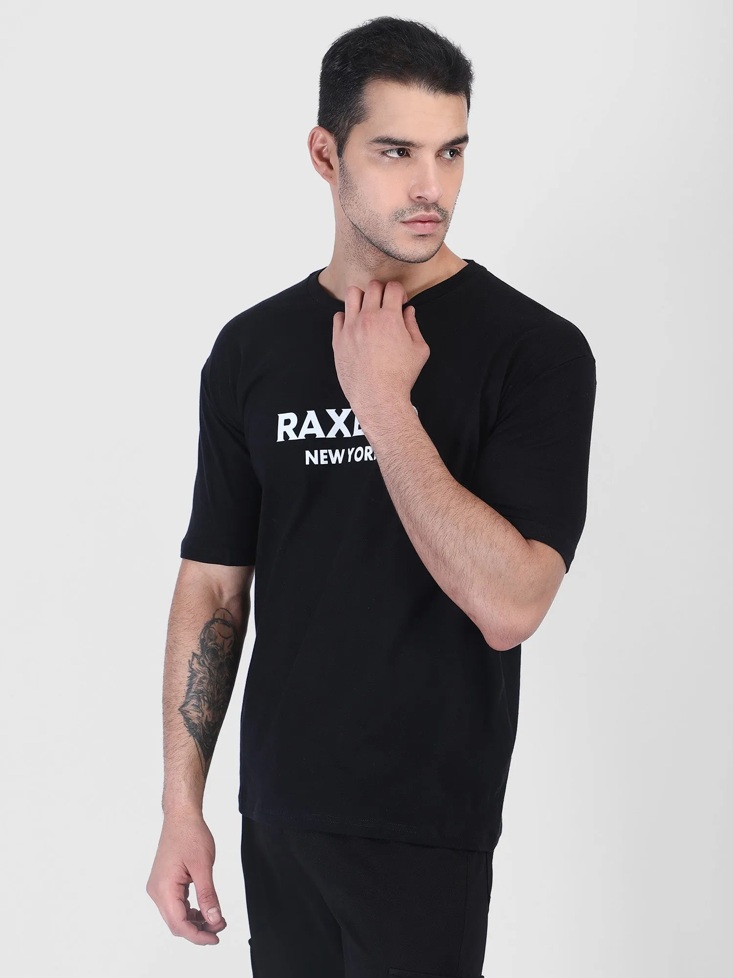 round neck black tshirt for men