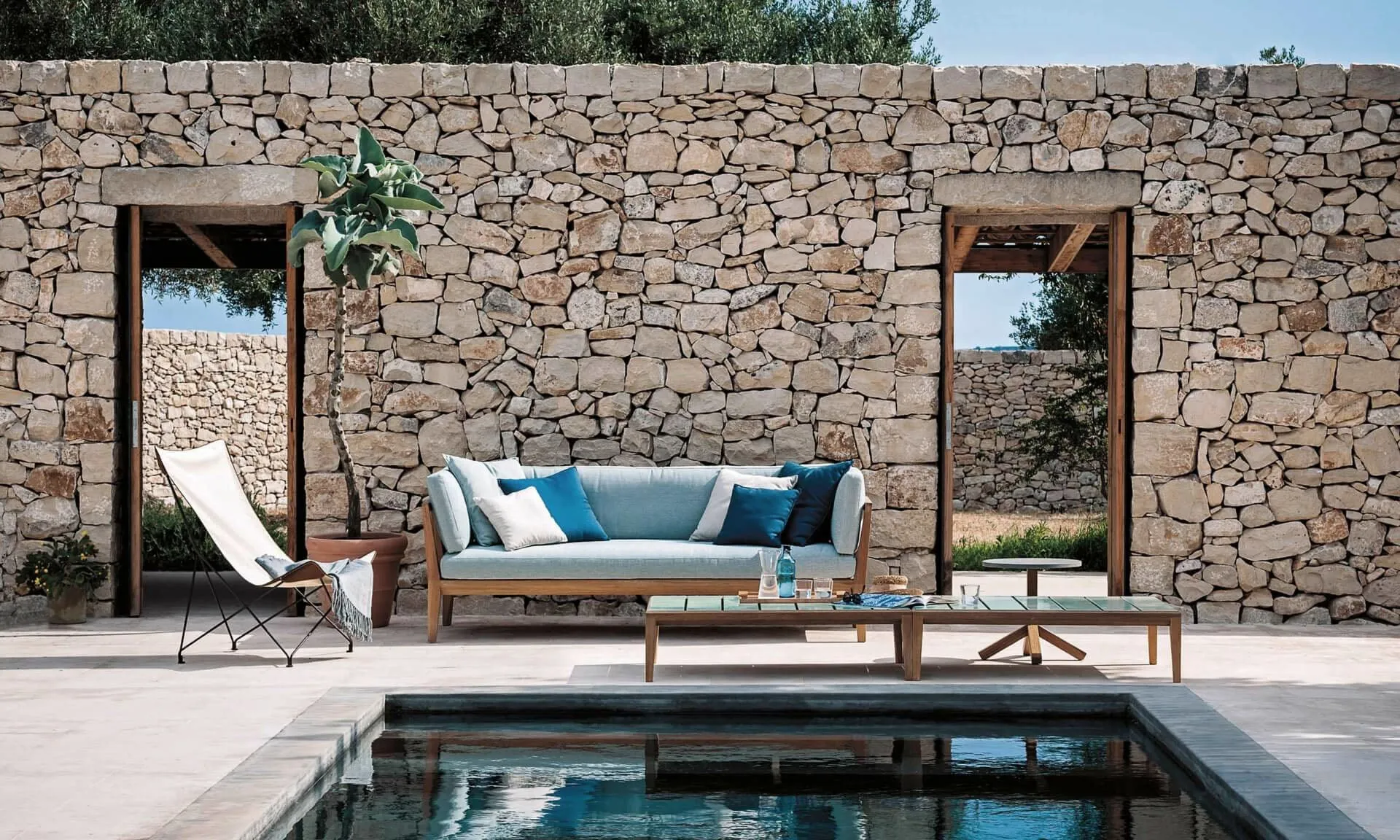 Teka Outdoor Sofa