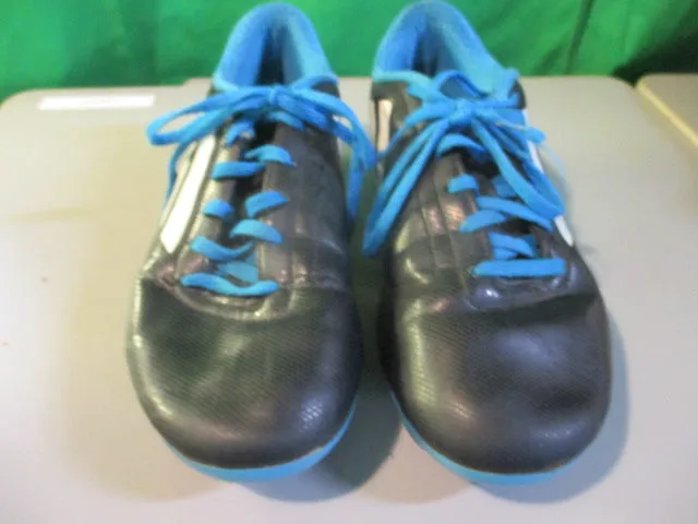 Used Adidas Soccer Cleats Size 4